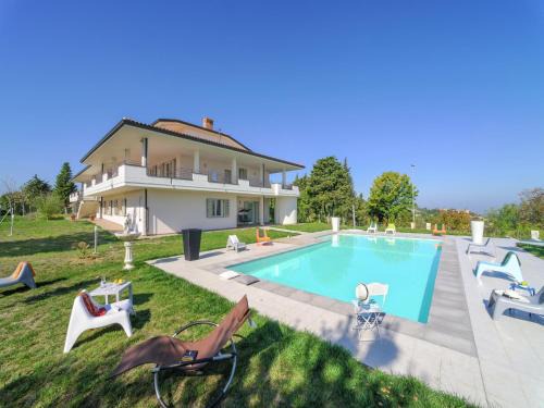 Tavullia Apartment | Hillside Comfort in Tavullia, cleaning included