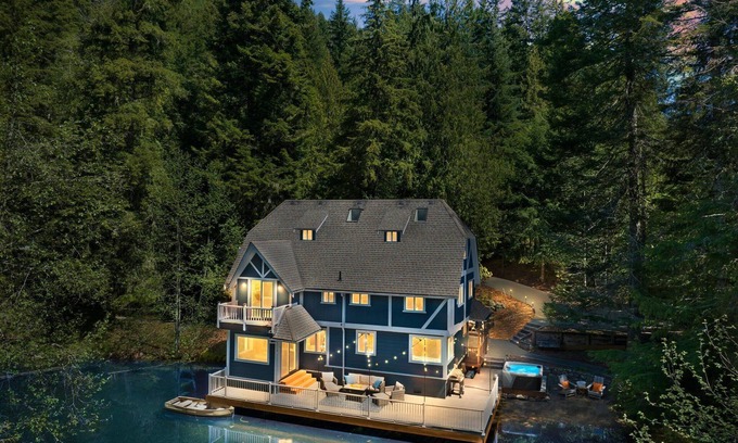 Port Angeles Cottage | Idyllic Hillside Cottage with Private Pond & Hot Tub