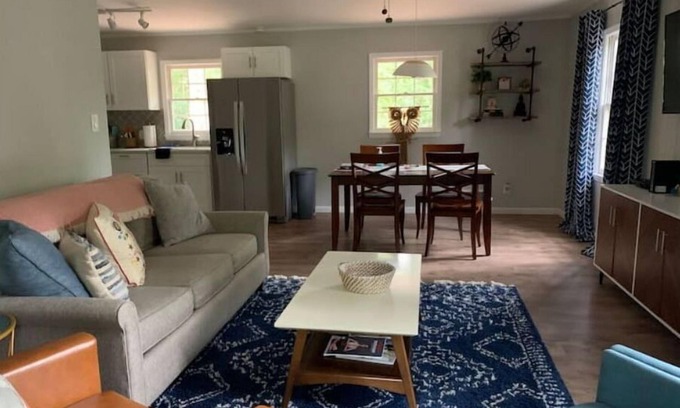 Covington House | Escape to Hillside Hideaway: 10/10 Guest Rated Retreat