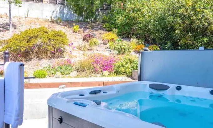 Arroyo Grande House | Unforgettable Hillside Retreat with Ocean View & Spa