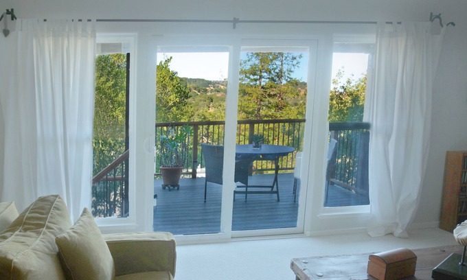 San Anselmo House | Scenic Hillside Retreat with Oceanfront Views and Kitchen