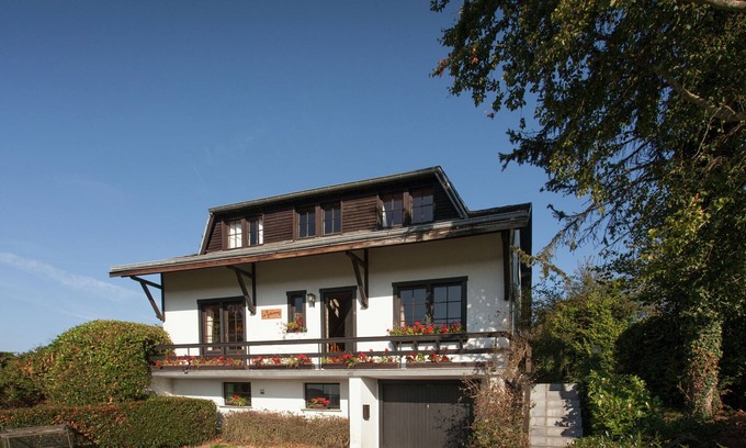 Stavelot House | Hillside Stay near Coo Fall