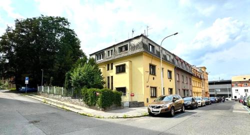 Kosire Apartment | Pet-Friendly Hillside Studios with 8.8/10 Guest Rating