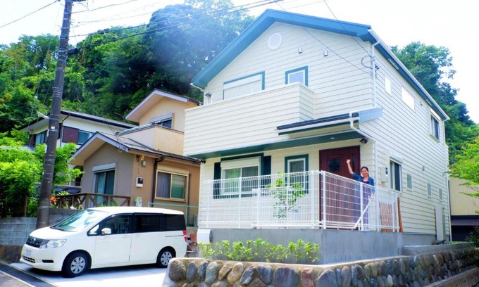 Kamakura Villa | Relax at Hilltop Enoshima Villa with Hot Tub & Family Fun