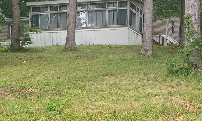 Eddyville House | Family-Friendly Hilltop Hideaway with Ocean Views and Pets
