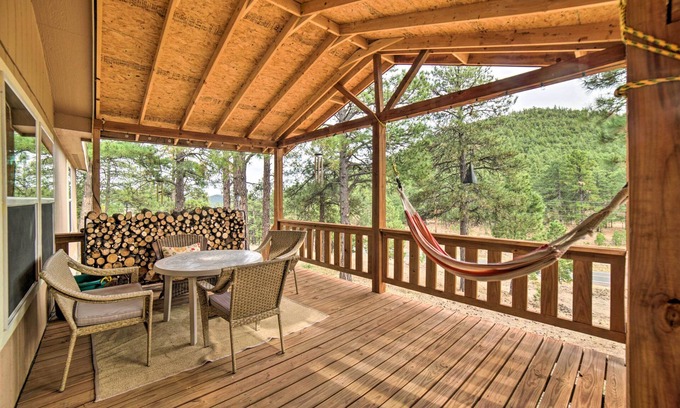 Holman House | Serene Hilltop Hideout with Mountain Views & Spa Amenities