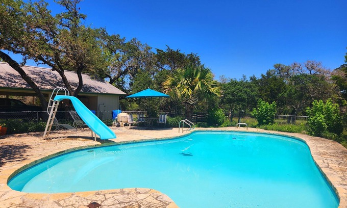 Comfort House | Family-Friendly Hilltop Retreat with Scenic Views