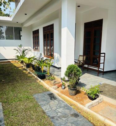 Hikkaduwa House | Hilltop Serenity Hikkaduwa