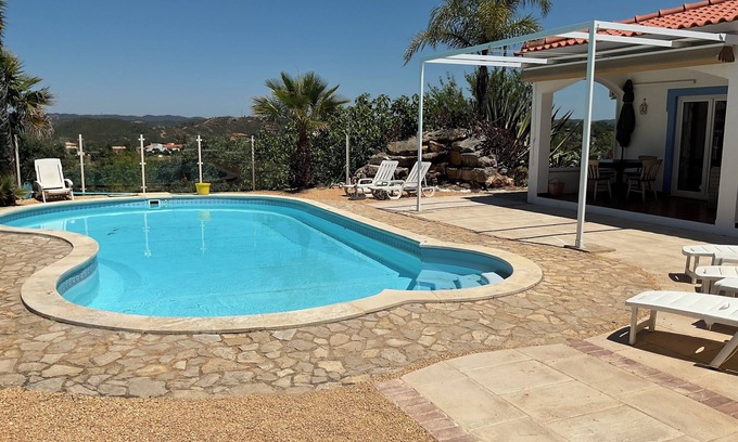 Silves Villa | Hilltop Villa with Ocean Views, Pool & 9.8/10 Guest Rating