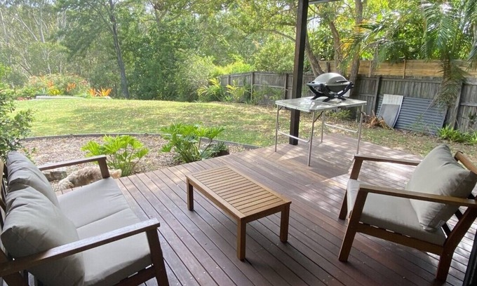 Tinbeerwah House | Relaxing Retreat at Hilltop Woods Noosa for Families
