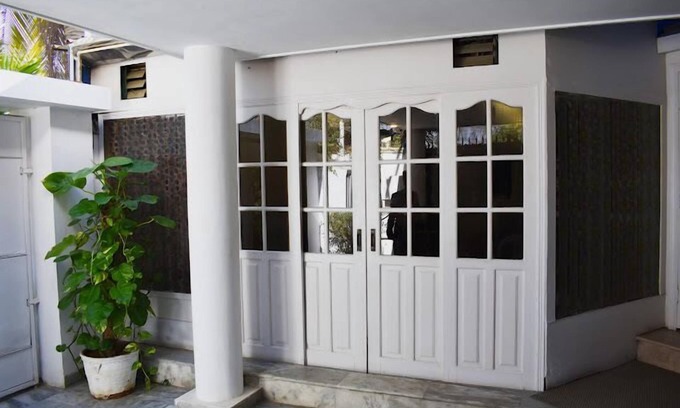 Clifton Hotel | Budget-Friendly Hilton Bay View Inn with Breakfast Included