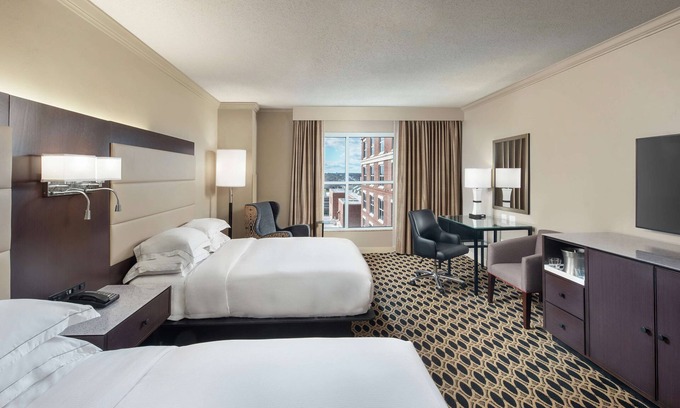 The Vista Hotel | Discover Hilton Columbia Center: Rated 9/10 with Pool & Dining