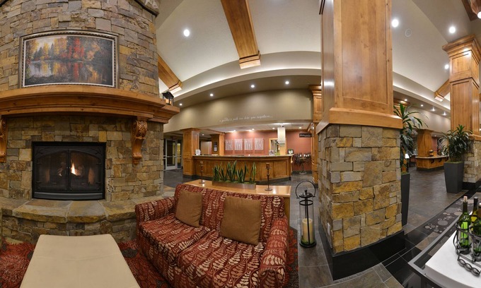 Southern Crossing Hotel | Exceptional Hilton Garden Inn Bend with Pool and Dining Options