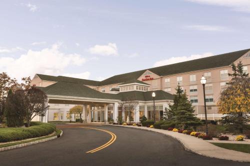 Martinsville Hotel | Discover Hilton Garden Inn Bridgewater: Pet-Friendly Retreat