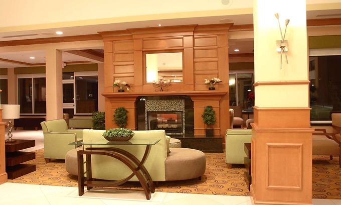 Norfolk - Virginia Beach Hotel | Eco-Friendly Stay at Hilton Garden Inn Chesapeake/Suffolk