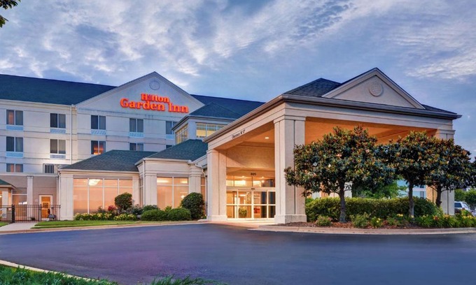 Conway Hotel | Relax at Hilton Garden Inn Conway with Family-Friendly Amenities