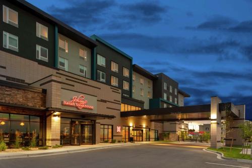 Thornton Hotel | Convenient Hilton Garden Inn Denver/Thornton with Pool & More
