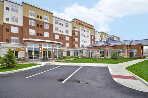 Troy Hotel | Pet-Friendly Hilton Garden Inn Detroit Troy with Pool Access