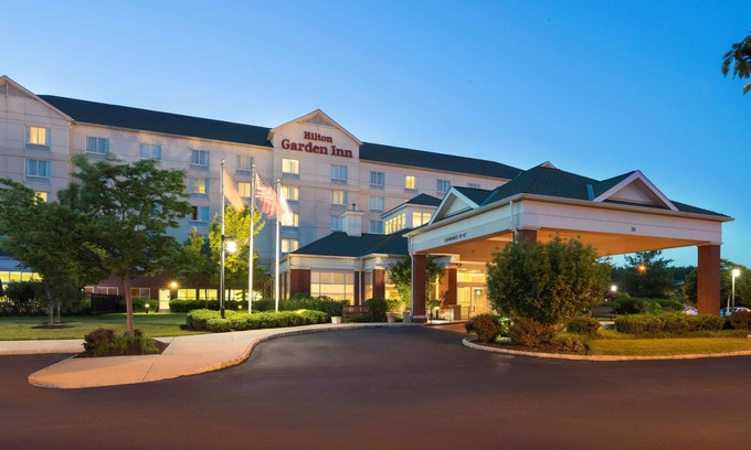 Hopelawn Hotel | Comfortable Stay at Hilton Garden Inn Edison/Raritan Center