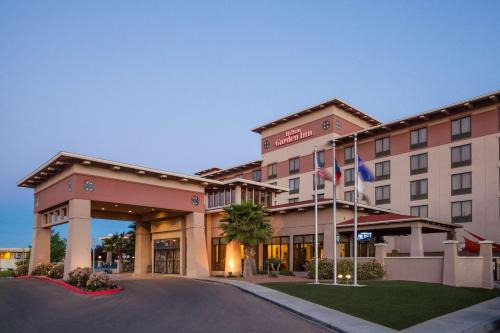 El Paso Hotel | Pet-Friendly Hilton Garden Inn El Paso University with Pool