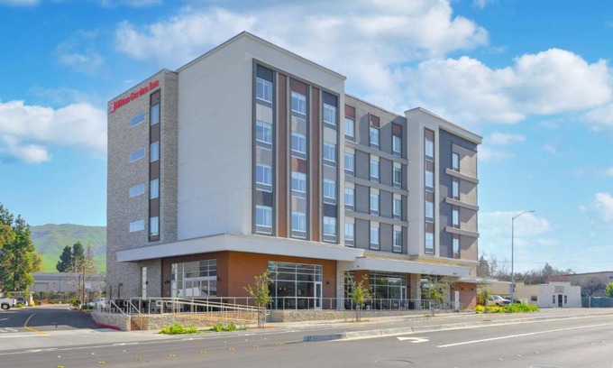 Fremont Hotel | Pet Friendly Stay at Hilton Garden Inn Fremont Milpitas