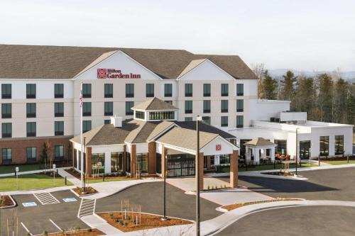 Medford Hotel | Convenient Stay at Hilton Garden Inn Medford with Dining