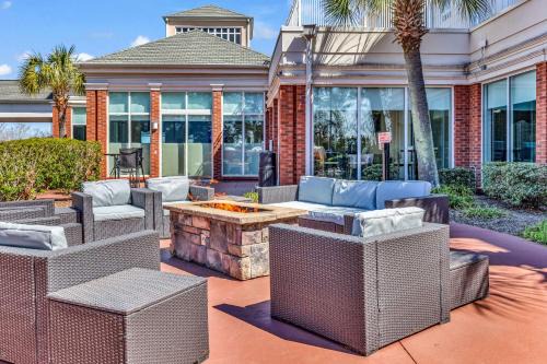 Myrtle Beach Hotel | Discover Hilton Garden Inn Myrtle Beach with Oceanfront Views