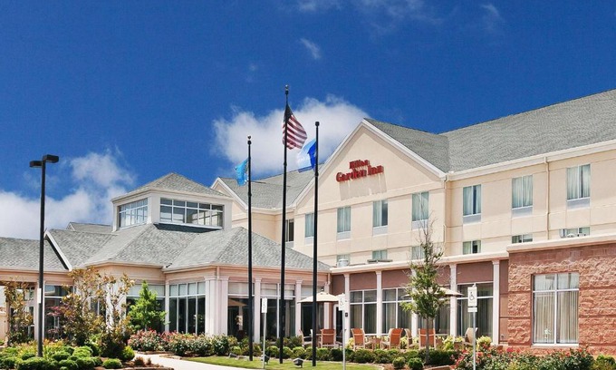 Norman Hotel | Pet-Friendly Retreat at Hilton Garden Inn Norman