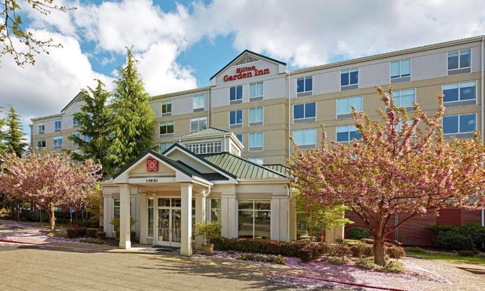 Lake Forest Hotel | Discover Hilton Garden Inn Portland Lake Oswego's Unique Amenities