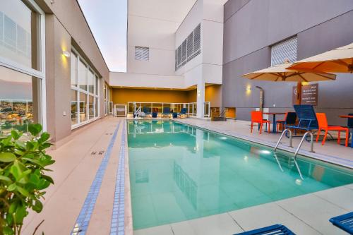 Santo Andre Hotel | Relax at Hilton Garden Inn Santo Andre with Oceanfront Views