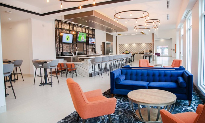 Lutz Hotel | Top-Rated Hilton Garden Inn Tampa with Pool & Spa Access