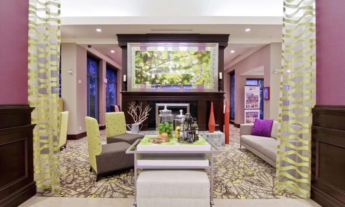 Ajax Hotel | Discover the Hilton Garden Inn Toronto/Ajax with Pool & Views