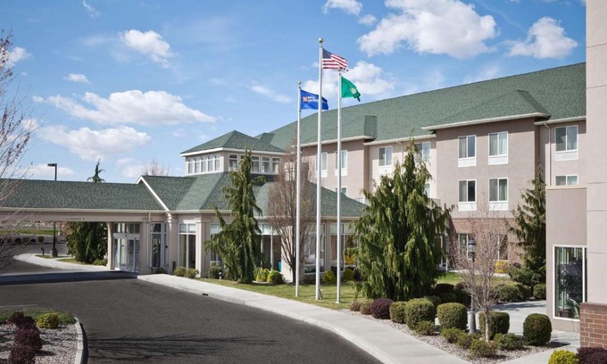 Tri-Cities Hotel | Top-Rated Hilton Garden Inn Tri-Cities with Ocean View