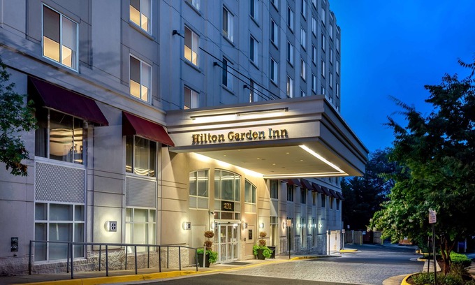 Tysons Hotel | Discover Hilton Garden Inn Tysons Corner: Family-Friendly Stay