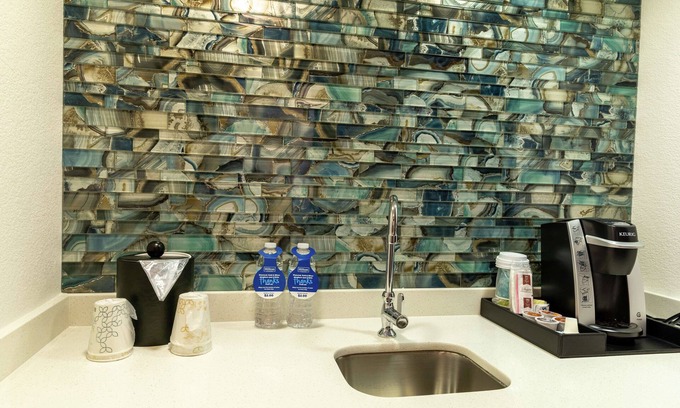 West Des Moines Hotel | Discover Hilton Garden Inn Des Moines West: Rated 8.8/10