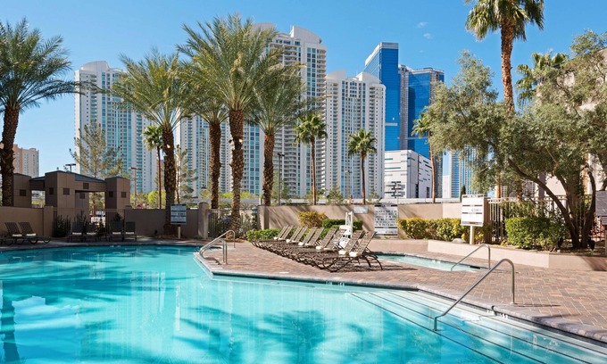 Las Vegas Resort | Explore Hilton Grand Vacations Club at Paradise Las Vegas