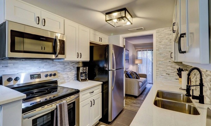 Palmetto Dunes Cottage | Hilton Head 2BR Escape w/Pool & Sofa Bed