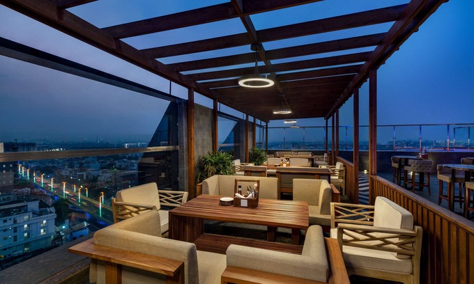 Keshav Nagar Hotel | Elegant Hilton Jaipur: 5-Star Stay with Pool & Spa
