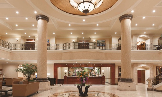 San Gabriel Hotel | Welcoming Hilton Los Angeles/San Gabriel with Pool & Spa