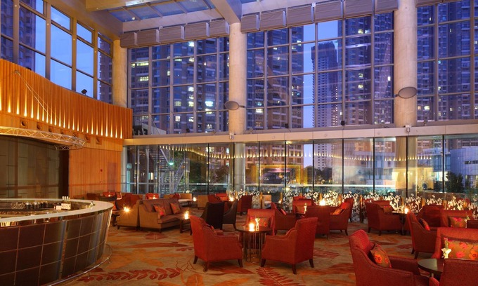 Jian Ye Hotel | Discover Hilton Nanjing Riverside: 5-Star Retreat with Spa