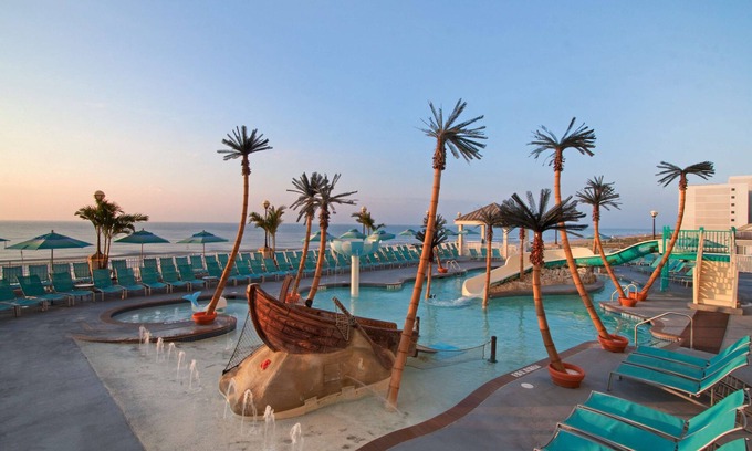 Midtown Ocean City Resort | Oceanfront Suites at Hilton Ocean City: Guest Rated 9/10