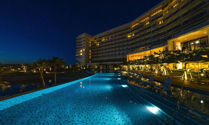 Motobu Resort | Relax at Hilton Okinawa Sesoko Resort with Pool & Spa