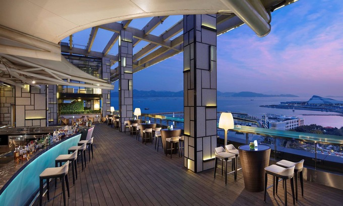 Shekou Hotel | Elegant Hilton Shenzhen Shekou Nanhai with Pool & Spa