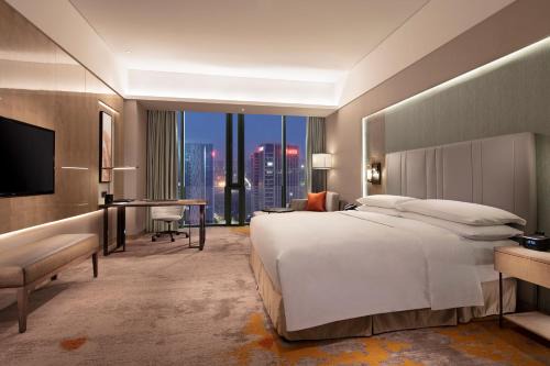 Jiaojiang Hotel | Premier Hilton Taizhou with Pool and Family-Friendly Amenities