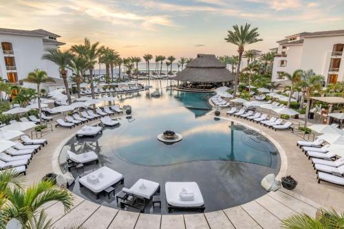 Zona Hotelera Resort | Relaxing Oceanfront Retreat at Hilton Vacation Club Cabo Azul