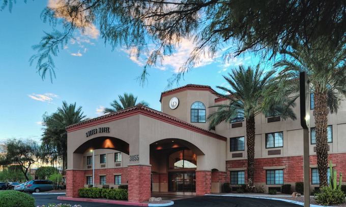 Palo Verde Hotel | Discover Hilton Vacation Club Varsity Club Tucson Experience