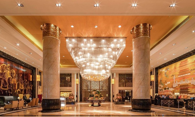 Xincheng Hotel | Experience Hilton Xian: 5-Star Stay with Spa & Pool
