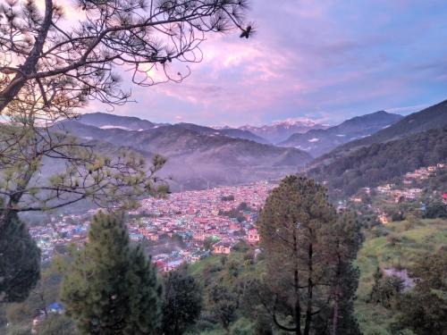 Barkot Resort | Himalaya View Resort