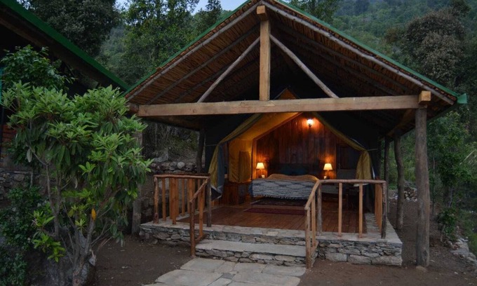 Munsyari Hotel | Experience Himalayan Glamping by Ahaan Himalaya Today!