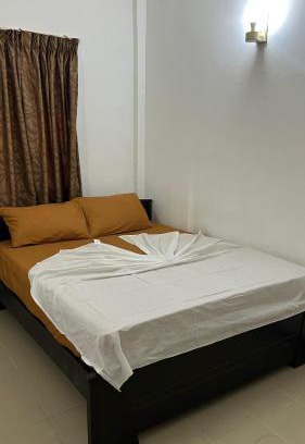 Mount Lavinia House | Budget-Friendly Himo Guest Inn with Kitchen & Breakfast
